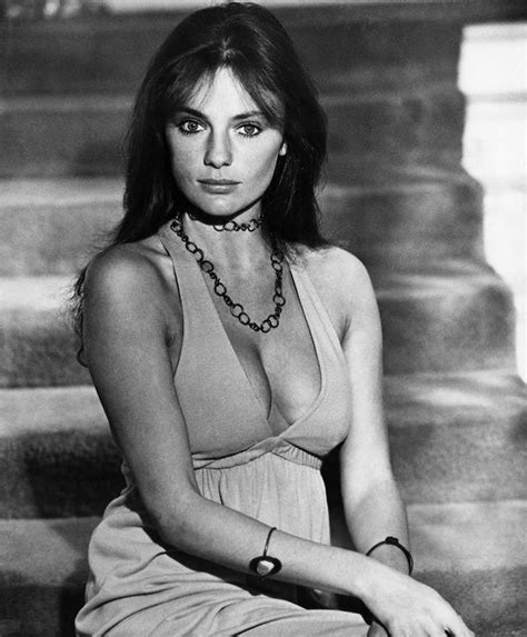 In 2010, she received one of france's highest honours, the légion d'honneur. jacqueline bisset - Google zoeken | Beautiful portraits ...