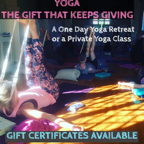 This free shoulderstand pose (sarvangasana) themed yoga lesson plan was created using the yoga genie lesson planner. Give someone you love the gift of yoga this Christmas ...