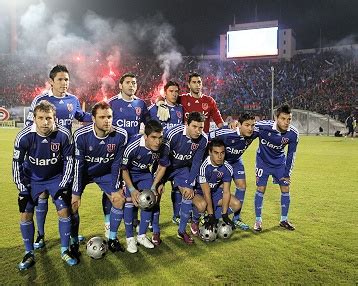 Gustavo canales, josé rojas, albert acevedo y johnny herrera. U. de Chile - campañas - 2011 - Apertura