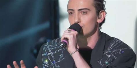 Amici, michele merlo ricoverato per leucemia fulminante: Michele Bravi ad Amici Speciali 2020: l'esibizione | Video ...
