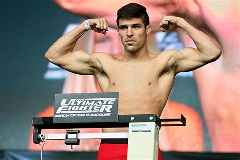Luque currently competes in the welterweight divi. UFC Fight Night 129: Vicente Luque vs. Chad Laprise Fight ...
