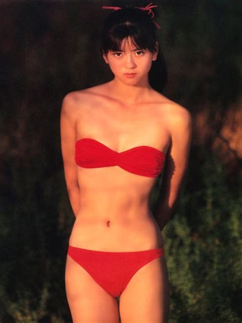 '80年代アイドル（女性49曲、男性5曲）の2時間半の歌唱集です。 ＝＝＝＝＝ 収録曲一覧 ＝＝＝＝＝＝ 0.オープニング なんてったってアイドル～バレン. shinobu nakayama bikini - Yahoo Image Search Results【2019】 | 80年代 アイドル ...