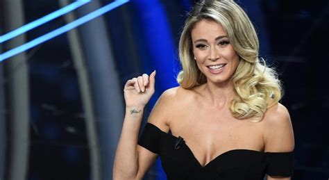 Nella serata finale di sanremo 2020 diletta leotta si è resa protagonista di una piccola gaffe nei confronti di alberto d'urso. Diletta Leotta, monologo a Sanremo: «La bellezza non è un ...