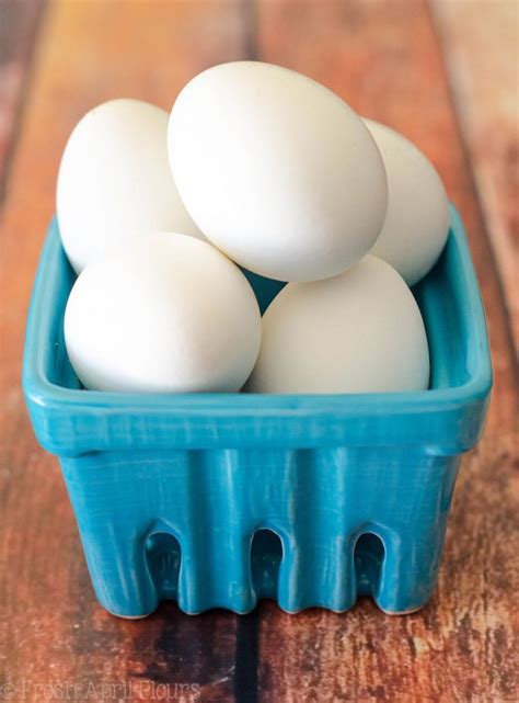 Once the pot has completed the 5 minute cook time, allow it to do a 5 minute natural pressure release (npr). Instant Pot Perfect Hard Boiled Eggs