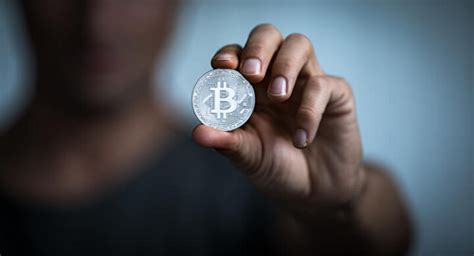 Sie sind in bestimmten kreisen als zahlungsmittel anerkannt und werden dort verwendet. Vorteile von Bitcoin - darum ist die digitale Währung eine ...