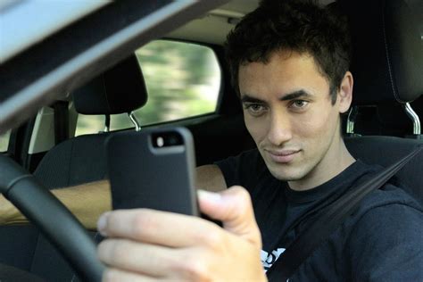 Taking a Selfie While Driving: One in Four Young Drivers Did It, Study ...