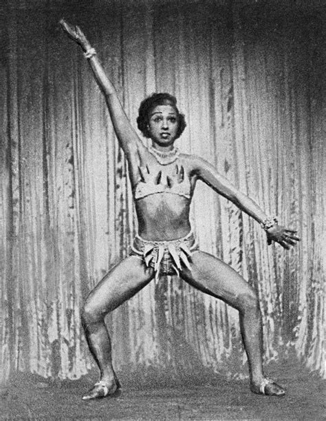 I opted for a half skirt but you can take the bananas all the way around ensuring you have some ribbon left to tie in the back. 1936: Josephine Baker Performs The Danse Sauvage In A ...