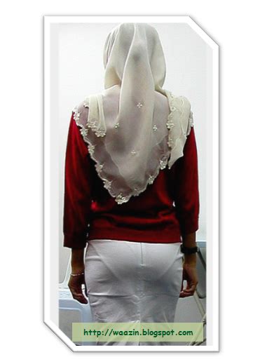 Gambar wanita yang dikatakan menjalin hubungan sulit dengan adi putra? Bebelan Anie Kelate: APA GUNA BERTUDUNG JIKA BEGINI