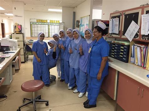 Selayang hospital is a hospital with 960 inpatient beds and 20 clinical disciplines located in selayang in the gombak district, selangor. Bilakah Waktu Melawat Hospital Selayang ? - MUSADUN.COM