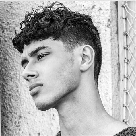 Check spelling or type a new query. The 80 Best Short Wavy Hairstyles For Men | Improb