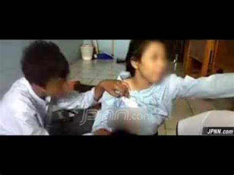 Film hot semi bokep anak maen sama bapak nya. smp 4 Negeri jakarta Video Mesum - YouTube