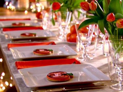 May 24, 2021 · it should sit solidly whether it will be used on a table or the ground or sits on a stand. Need holiday table settings? Help is as near as your ...