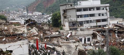 Edifici crollati e strade danneggiate. Le ultime sul terremoto in Cina - Il Post