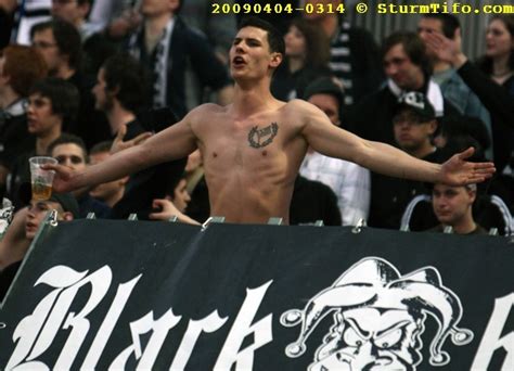 Dort finden sie hoffentlich mehr zu wandtattoo sturm graz und bieten eine große auswahl für die gestaltung ihrer. 09-08 SV Mattersburg - SK Sturm 4.4.2009 - 20090404-0314r ...