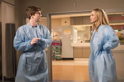 Alex park treat two patients who collapse at the local airport and whose symptoms point to an infection that may become airborne. The Good Doctor Recap 10/08/18: Season 2 Episode 3 "36 ...