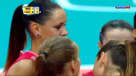 Saiba como acompanhar ao vivo na tv e na internet duelo de semifinalistas da última copa: RÚSSIA X BRASIL - Mundial de Vôlei Feminino 2014 - 2ª FASE ...