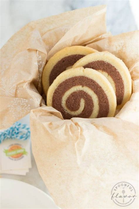 Lay your cookies out on a cookie sheet and place them in the freezer for 1 hour. 22 Christmas Cookie Recipes To Bake This Year | Freezable ...