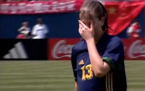 The story of the fifa women's world cup. Alicia Ferguson. O vermelho mais rápido de sempre - É Desporto