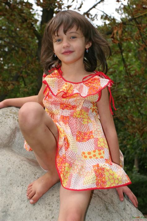 The young model 9 years old in fashion style. Best Legal Models Images Online | Models Agencies