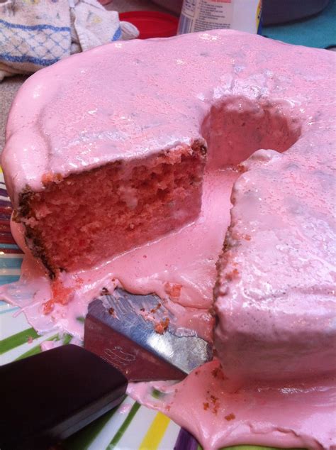 A Day in a Life: Strawberry Poundcake w/ Strawberry Marsh ...