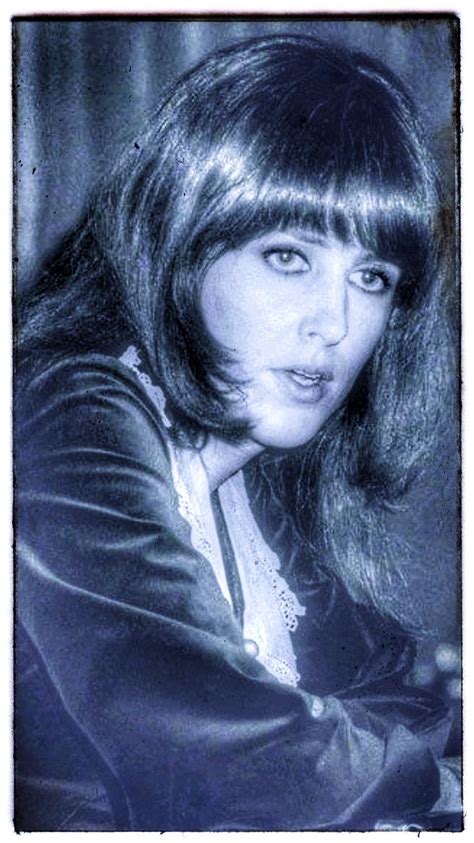 Together we will beat cancer total raised £0.00 + £0.00 gift aid donating through this page is simple, fast and totally secure. Pin by Grace Kelley on Grace Slick Pics | Grace slick ...