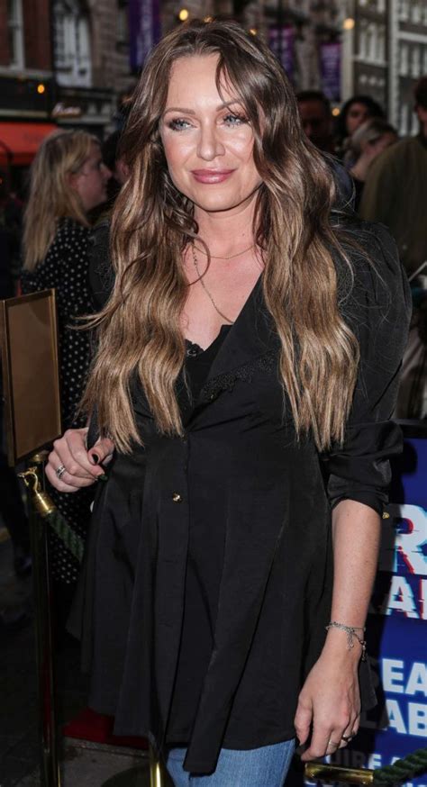 Последние твиты от rita simons (@officialrita). Rita Simons - The Girl on the Train Gala Night-08 | GotCeleb