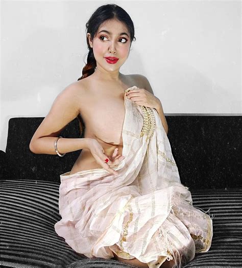 Posts here are made to appreciate the. Elegant Indian Models in Saree- Photo Gallery!