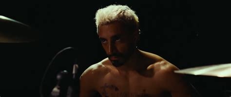 With a powerhouse performance from riz ahmed, sound of metal explores the experiences of the d/deaf community through ruben, a metal drummer. Trailer Released For Upcoming Film 'Sound Of Metal ...