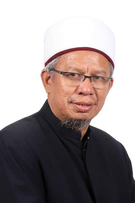 Born 16 january 1969) is a malaysian politician and islamic ulama. Pejabat Mufti Wilayah Persekutuan - Sahibus Samahah Datuk ...