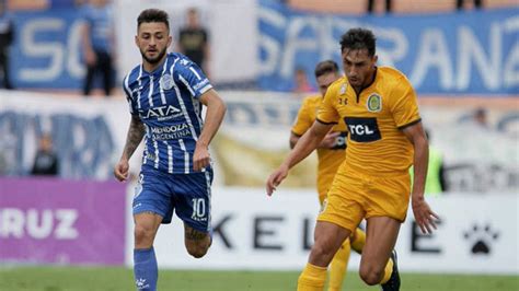 El único grande del oeste argentino www.clubgodoycruz.com.ar. Si pierde, Cocca se va: Central recibe a Godoy Cruz | 12 ...