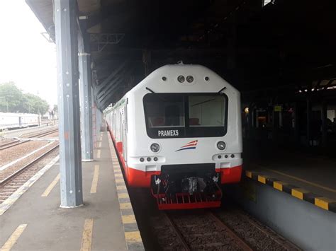 Kereta prambanan ekspres (prameks), madiun jaya ac, sidomukti, kalijaga dan railbus bathara kresna adalah kereta lokal atau komuter unggulan di daerah operasi 6 berikut ini jadwal dan tarif perjalanan prameks, madiun jaya ac, sidomukti, kalijaga danrailbus bathara kresna per 1 april. KA Prameks Mulai Beroperasi Normal Kembali, Tapi Dibatasi ...