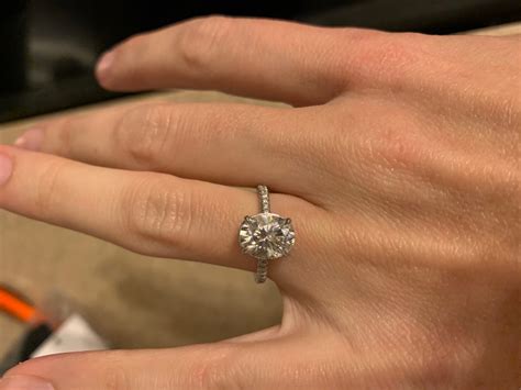 'bachelor' favorite lauren bushnell looks like a taken woman, judging from the ring on her finger, but there's less here than meets the eye. Lauren B. Oval Engagement ring : Moissanite Center Stone