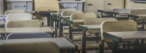 Tutte le scuole statali e paritarie di ogni ordine e grado della puglia. Calendario scolastico 2019/2020: quando si torna a scuola in Puglia - Puglia.com