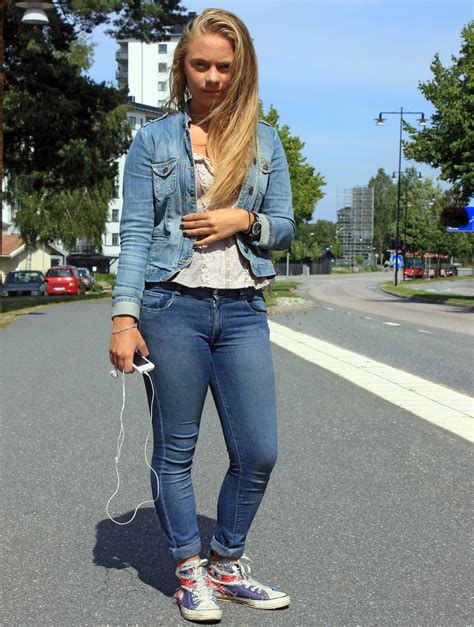 Cameltoe, upload, share, download and embed your videos. The Jeans Girl | I spotted Melissa at a bus stop in Handen ...