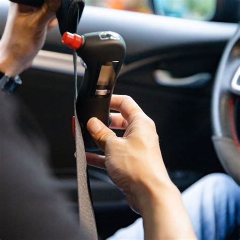 Digital lufttrycksmätare för husvagn eller husbil. Luxorparts 4-i-1 Säkerhetsverktyg med däcktrycksmätare ...