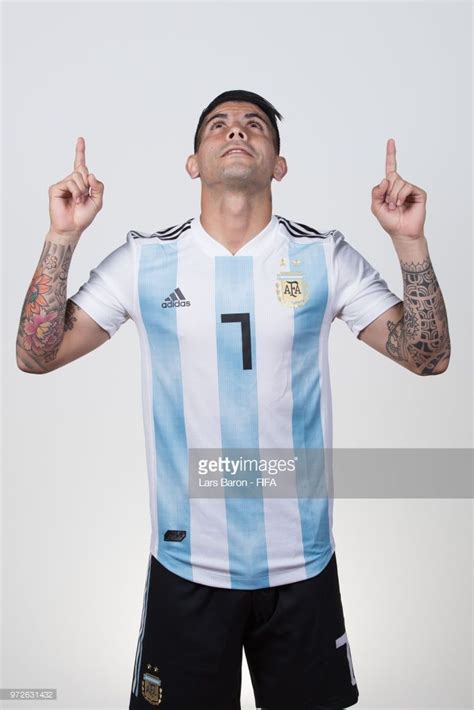 Edin visca (super lig, bosnia herzegovina). Ever Banega fotos oficiales con Seleccion Argentina | Fifa ...