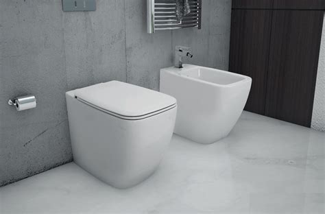 Speciale promozione sulle serie di sanitari in finitura bianco i.s. SANITARI A TERRA FILO MURO SERIE 21 IDEAL STANDARD VASO WC ...