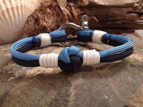 You can unravel, or deploy, the paracord in a matter of seconds. Sailor's Love Knot with Whipped Ends and Stainless Steel Shackle -- available for sale at ...