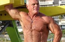 muscle daddies bodybuilding instagram anslagstavla välj