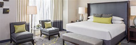Spanning as large as 4,000 square feet, three times the size of the white house's oval office, these hotel suites in dc do not disappoint. Hotels Mit 2 Schlafzimmer Suiten In Washington Dc ...