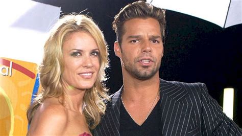 Ricky martin y rebecca de alba durante los latin grammy awards del 2003. Esta es la única novia que hizo pública Ricky Martin ¡Mira ...