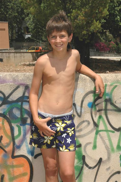 Vlad a beautiful ukrainian nudist boy star died too soon from a car accident. vk all Albums and Wall photos: Alejandro Boy Model - 475 ...