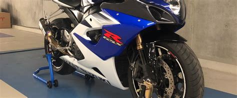 The imu provides six direction, three axis motion and position information to the ecm so. Suzuki GsxR 1000 k6 - 2006 - Virkelig en overdrevet cykel ...