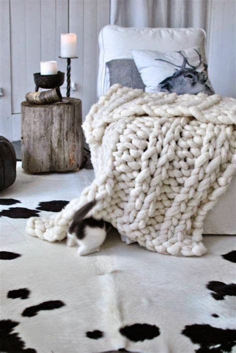Sofort genau passendes günstiges angebot für. Kuhfell Teppich im Wohn- oder Schlafzimmer verlegen