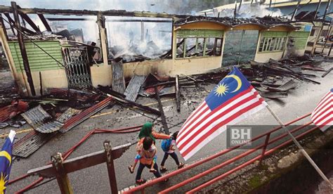 Berikut merupakan maklumat iklan kerja kosong yang ditawarkan. Mayat mangsa kebakaran ditemui | Kes | Berita Harian