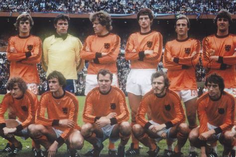 Nederlands elftal fifa 15 dec 19, 2014. Nostalgische aankondiging WK 1978 Argentinie Finale Nederland - Argentinie incl elftalfoto 1978 ...