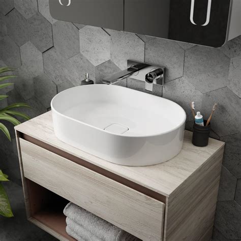 Soluzioni con vantaggiose  proposte al costo e sottocosto  sulle giacenze a magazzino ed esposte in showroom nella sezione outlet. IDEAL STANDARD sanitari/lavabi d'arredo. Linee semplici ma ...