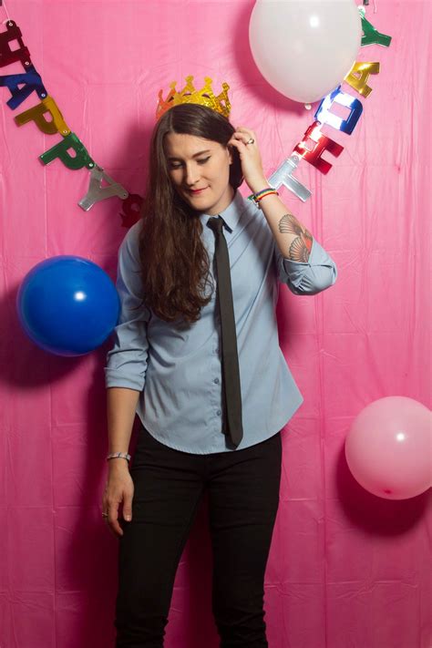 And bisexuality appears easier to demonstrate in the female sex. Unashamed of loving skinny ties and androgyny as a ...