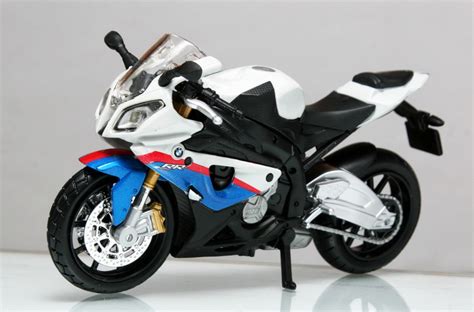 Send a signal from a distance with our multicolour paintwork: Bmw S1000rr Blue - reviews, prices, ratings with various photos