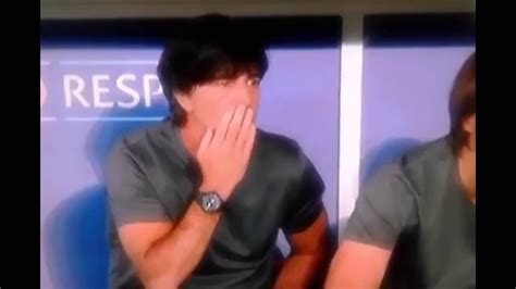 Disgusting joachim löw joachim low smells his ass. Тренер сборной Германии чешет яйца /// Joachim Loew ...